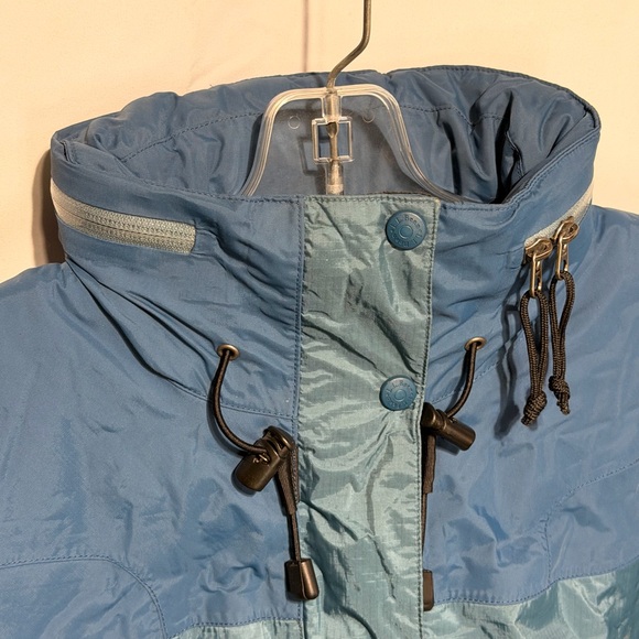 L.L. Bean Women's Two-Tone Blue Hooded Jacket EUC - Picture 11 of 16